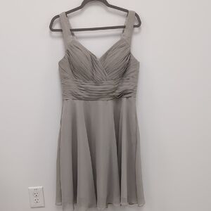 Elegant Gray Sleeveless Dress